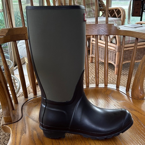 HUNTER Arlen Two-Tone Brown and Olive Tall Rain Boots Size 8Men/9Women NWOT - Picture 6 of 14